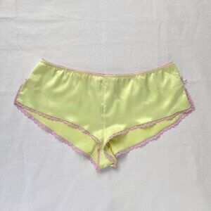 La Senza Tap Shorts in Pale Chartreuse with Pink Trim